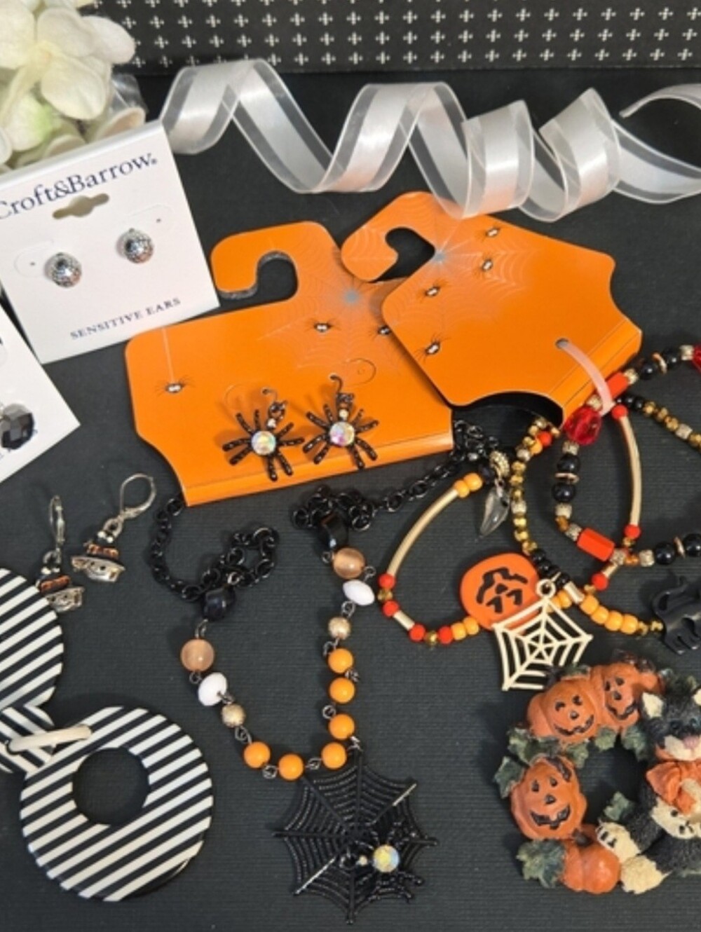 10 piece Rhinestone Beaded Halloween Costume Jewelry Lot Spider Pumpkin